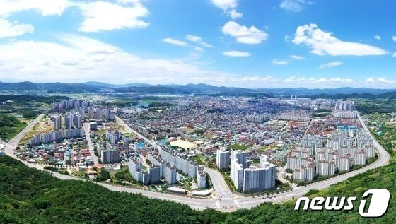 본문 이미지 - 충주시 도심 전경.(자료사진)/뉴스1 