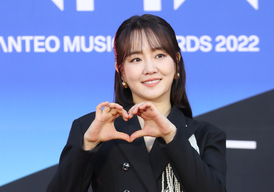 윤하, 3월9일 첫 리메이크 앨범 발매…2일 수록곡 선공개