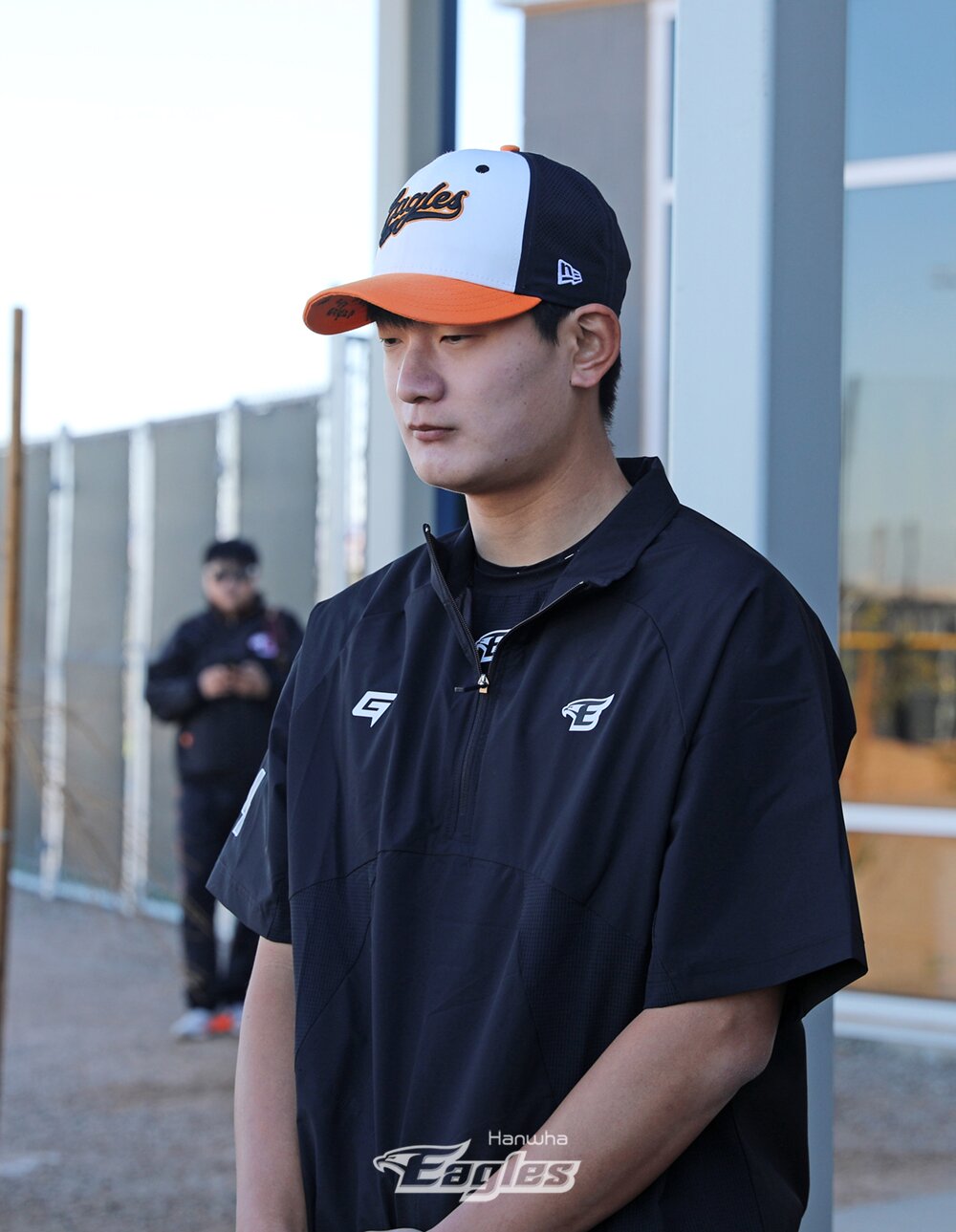 본문 이미지 - 한화 이글스 신인 투수 김서현이 11일(한국시간) 미국 애리조나주 메사의 벨뱅파크에서 SNS 험담 논란에 대해 공식 사과했다.(한화 이글스 제공)