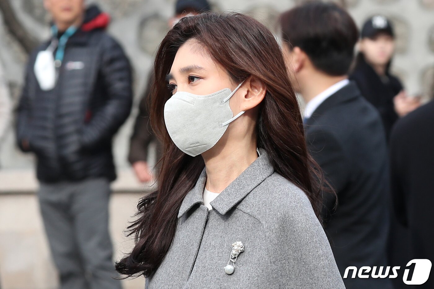 본문 이미지 - 이부진 호텔신라 사장이 11일 오후 서울 중구 정동제일교회에서 열린 정몽규 HDC그룹 회장의 장남 정준선 카이스트 교수의 결혼식에 참석하고 있다. 2023.2.11/뉴스1 ⓒ News1 민경석 기자