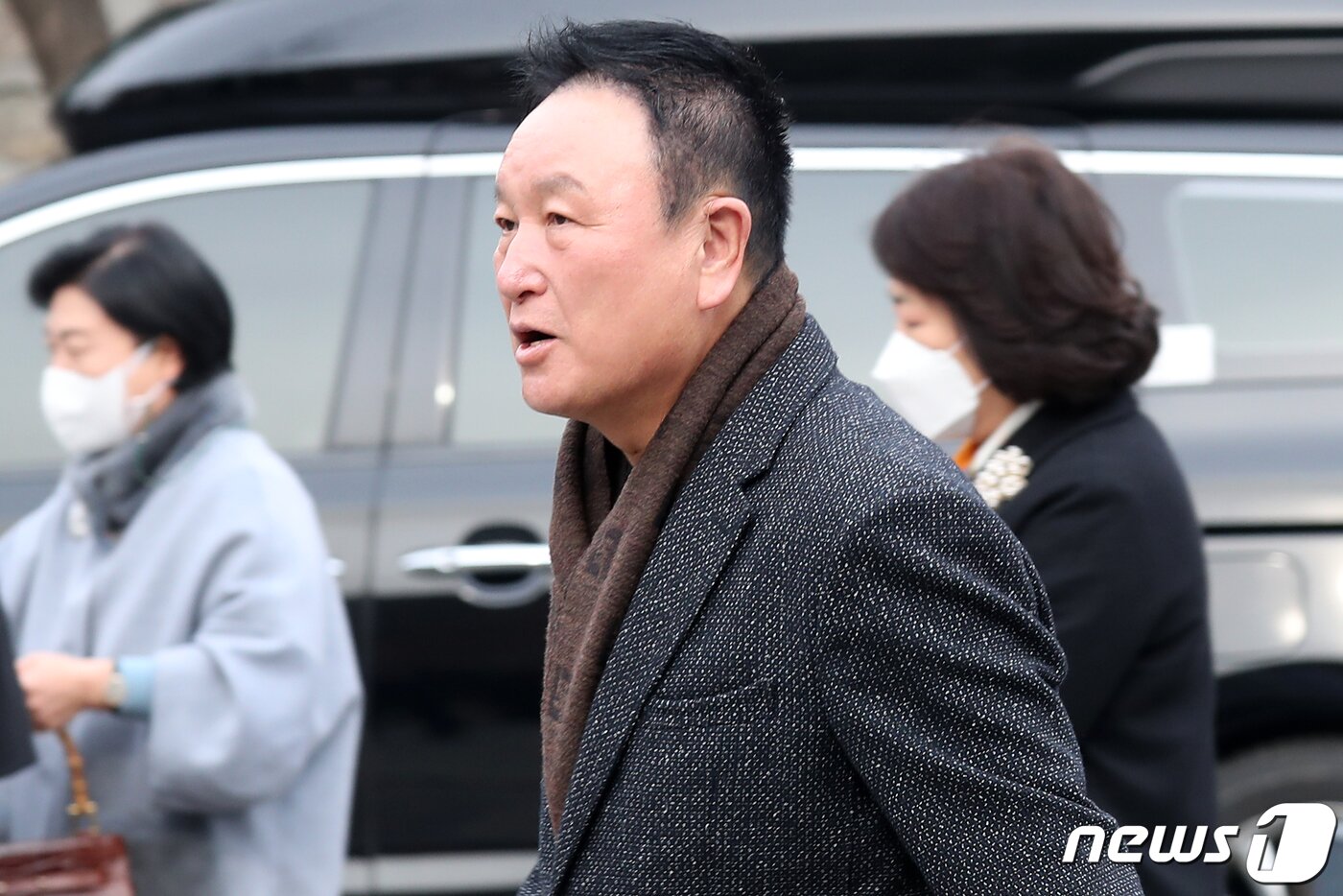 본문 이미지 - 허정무 대전하나시티즌 이사장이 11일 오후 서울 중구 정동제일교회에서 열린 정몽규 HDC그룹 회장의 장남 정준선 카이스트 교수의 결혼식에 참석고 있다. 2023.2.11/뉴스1 ⓒ News1 민경석 기자