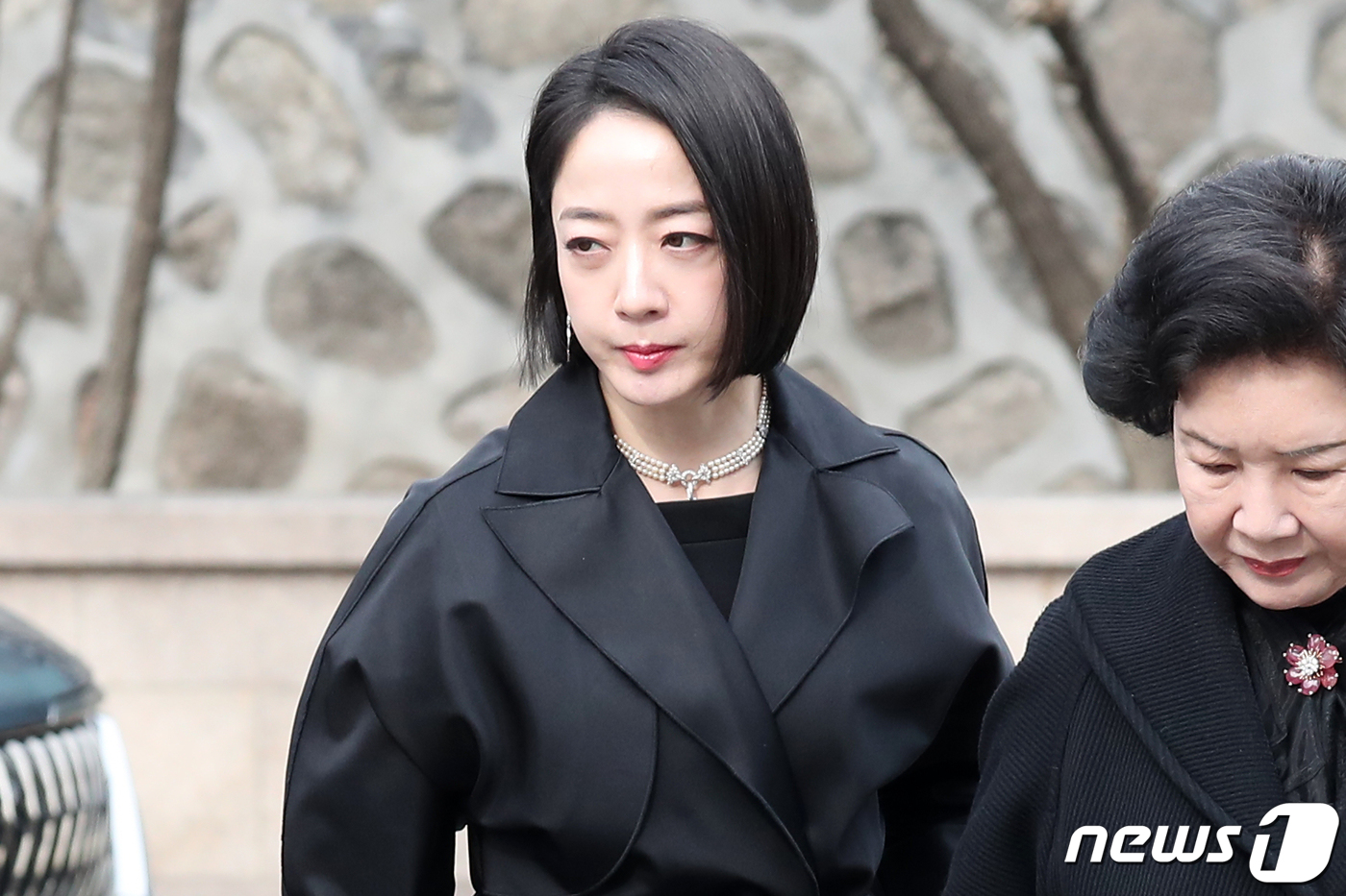 (서울=뉴스1) 민경석 기자 = 정대선 HN그룹 사장의 아내 노현정 전 아나운서가 11일 오후 서울 중구 정동제일교회에서 열린 정몽규 HDC그룹 회장의 장남 정준선 카이스트 교수의 …