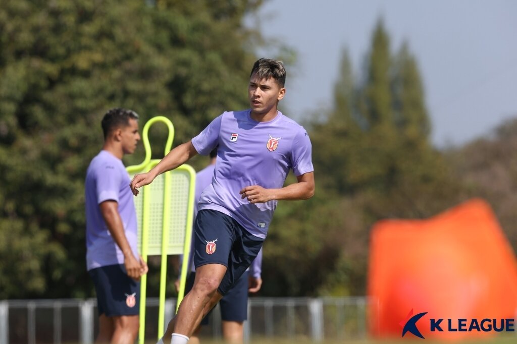 본문 이미지 - 광주FC에서 제주 유나이티드로 이적한 헤이스.(한국프로축구연맹 제공)