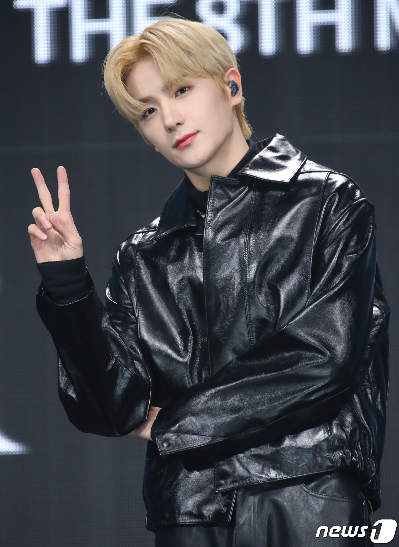 본문 이미지 - 그룹 더보이즈(THE BOYZ) 현재가 20일 오후 서울 광진구 예스24 라이브홀에서 가진 미니 8집 ‘비 어웨이크(BE AWAKE)’ 쇼케이스에서 포즈를 취하고 있다. 2023.2.20/뉴스1 ⓒ News1 권현진 기자