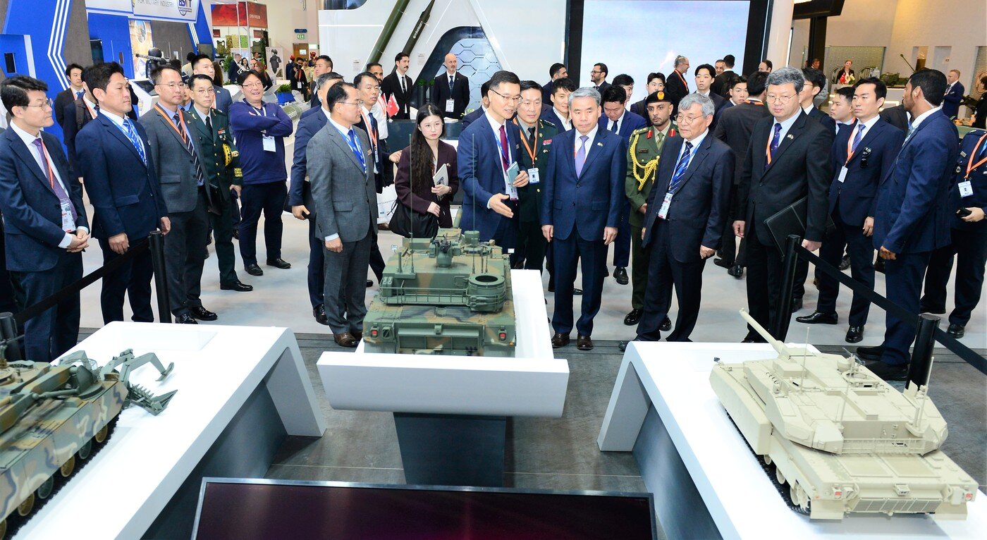 본문 이미지 - 아랍에미레이트(UAE) 국제방산전시회(IDEX).(한국방위산업진흥회 제공)