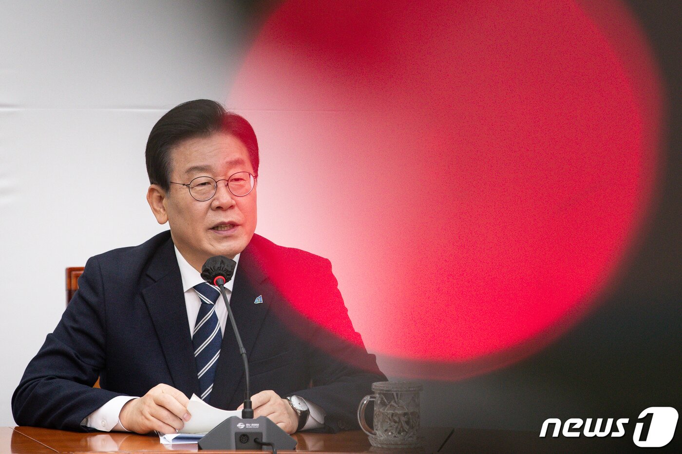 본문 이미지 - 이재명 더불어민주당 대표가 체포동의안 국회 보고를 하루 앞둔 23일 서울 여의도 국회에서 기자간담회를 열고 입장을 밝히고 있다.  2023.2.23/뉴스1 ⓒ News1 유승관 기자