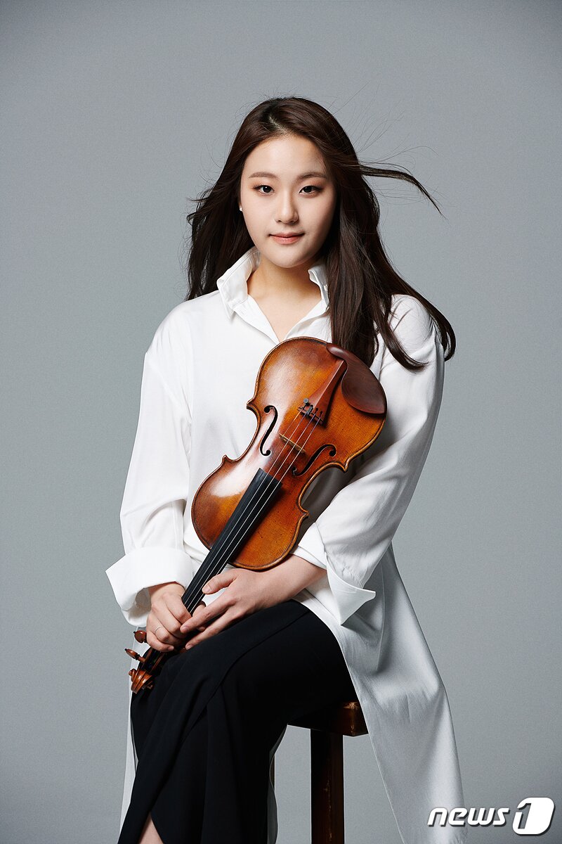본문 이미지 - 브레멘 필하모닉과 협연하는 바이올리니스트 임지영. (대구콘서트하우스 제공)/뉴스1