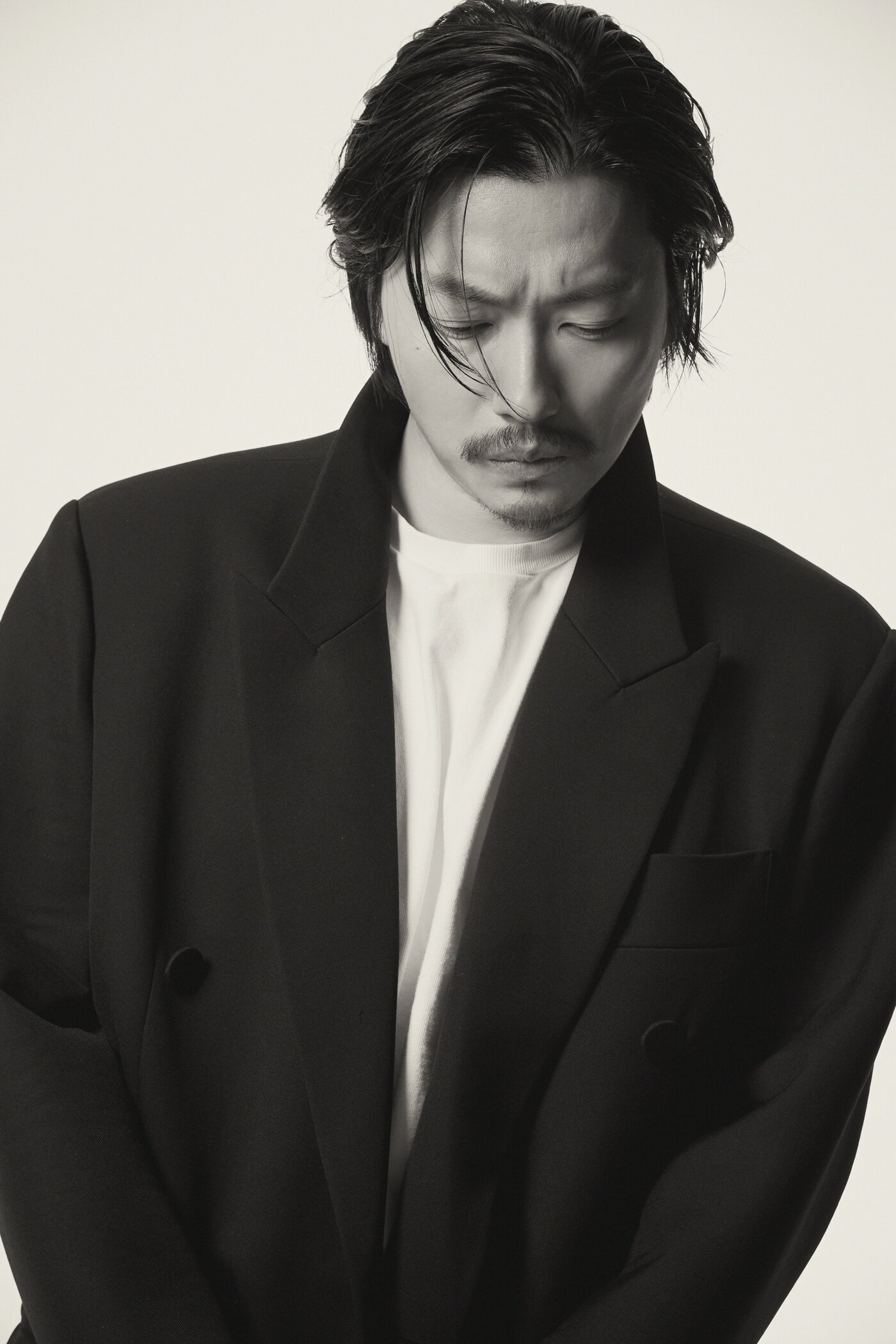 본문 이미지 - 이동휘/안성진 작가
