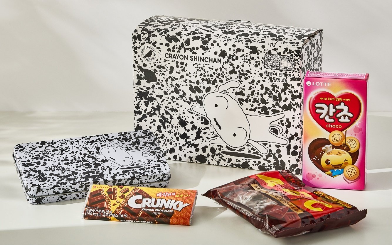 본문 이미지 - GS25는 발랜타인 데이를 맞아 3자 콜라보 기획세트 상품 짱구크로우캐년틴케이스를 선보인다.&#40;GS리테일 제공&#41;