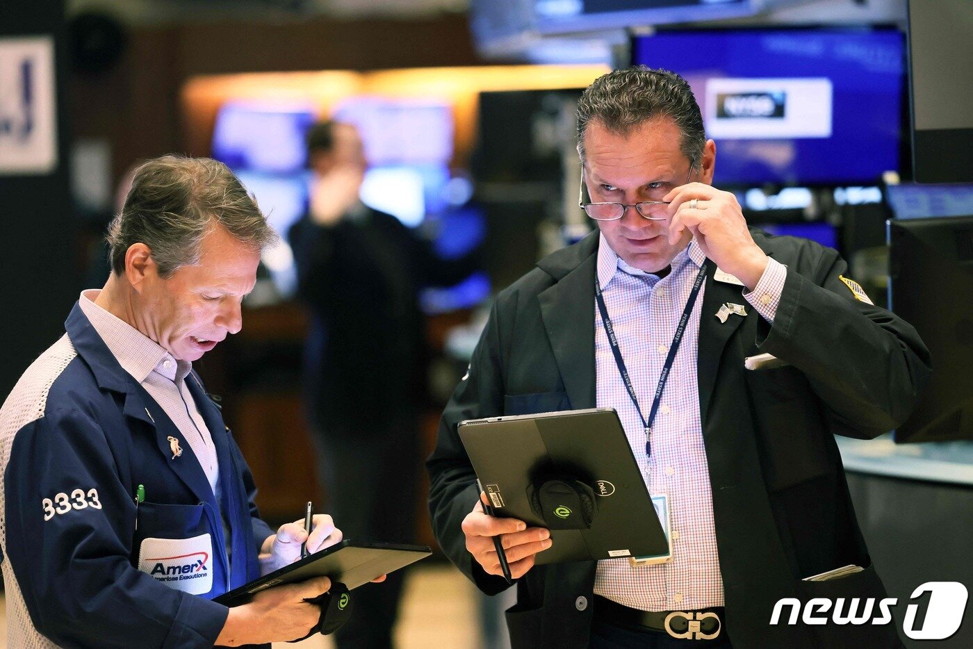 본문 이미지 - NYSE 트레이더들. ⓒ AFP=뉴스1