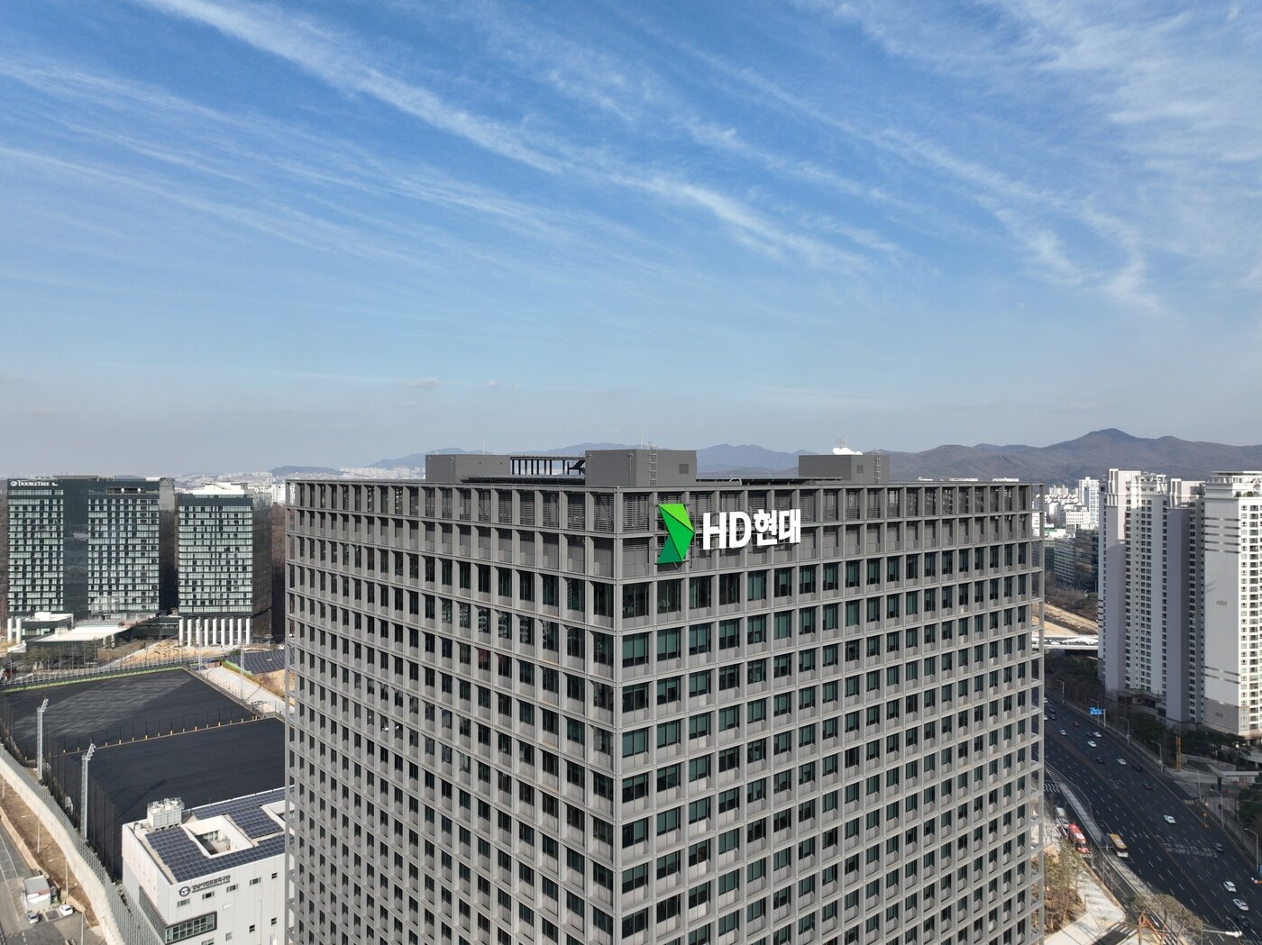 본문 이미지 -  HD현대 글로벌R&D센터 전경(HD현대 제공).