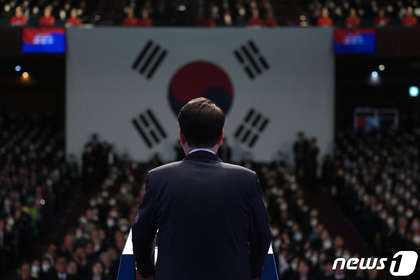 본문 이미지 - 윤석열 대통령이 지난 1일 서울 중구 유관순기념관에서 열린 제104주년 3.1절 기념식에서 기념사를 하고 있다. (대통령실 제공) 2023.3.1/뉴스1 ⓒ News1 오대일 기자