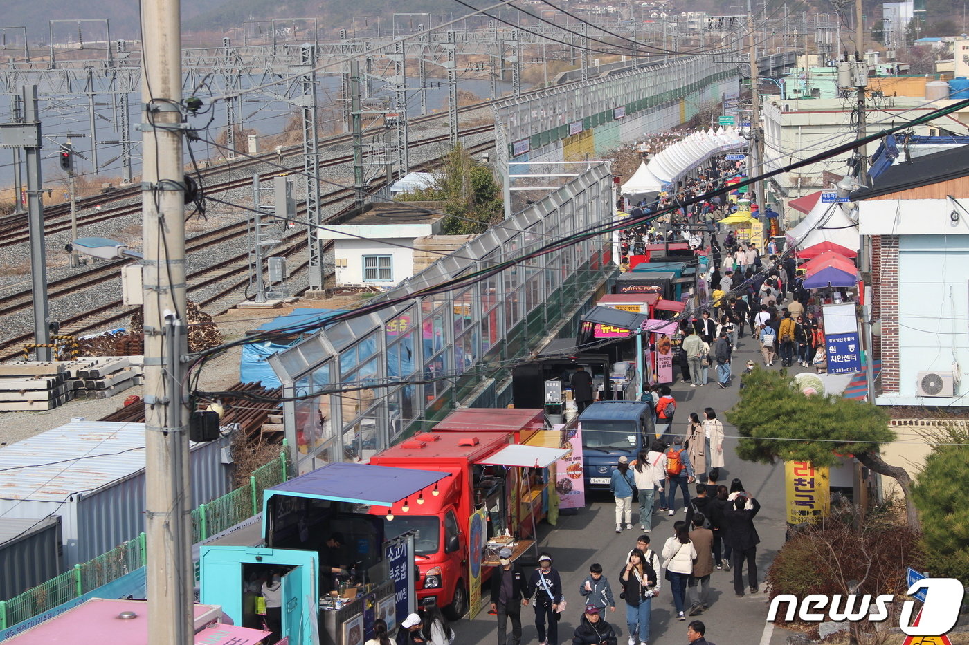 축제장 곳곳에서는 다양한 먹거리와 볼거리가 펼쳐졌다. 2023.3.11/뉴스1 송보현 기자