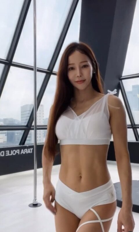 본문 이미지 - 미나