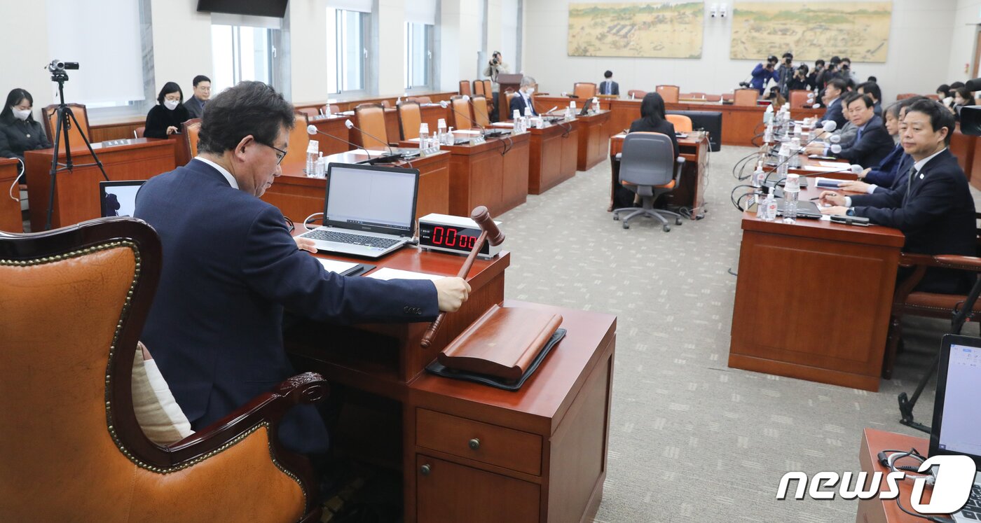 본문 이미지 - 지난 3월 교육위원회 전체회의 모습. /뉴스1 ⓒ News1 허경 기자