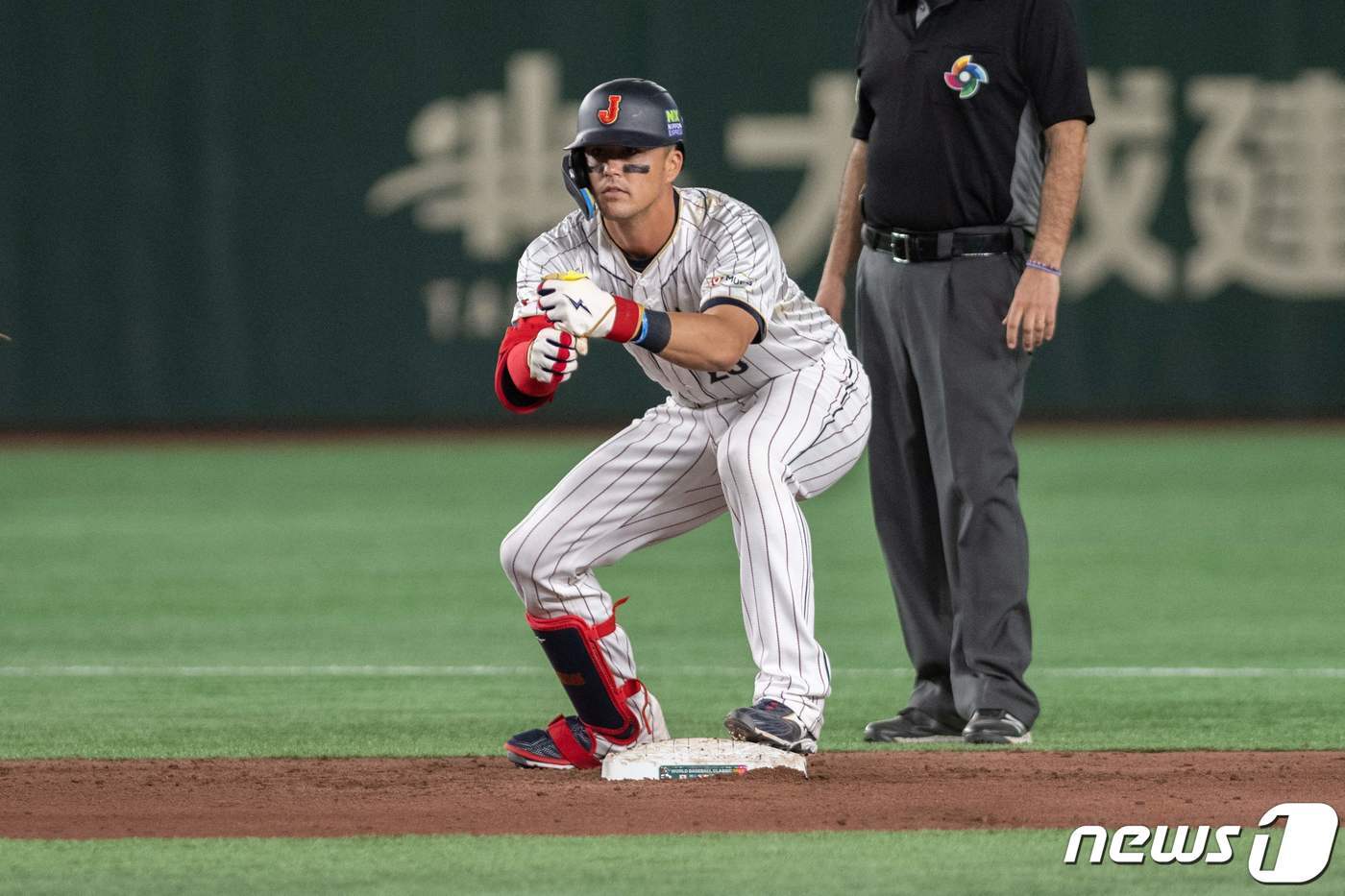 본문 이미지 - 1라운드 체코전에서 특유의 세리머니를 펼치는 눗바. ⓒ AFP=뉴스1