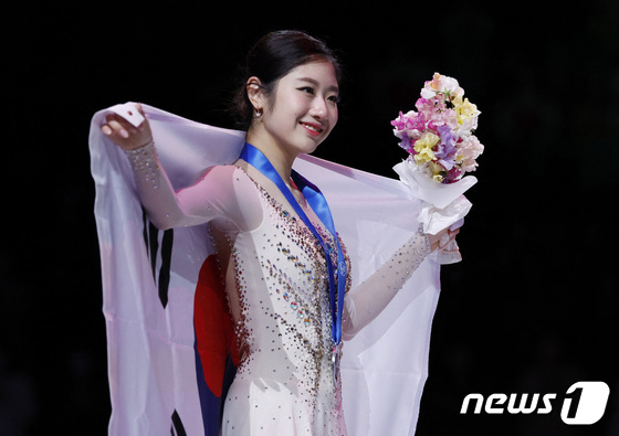 이해인, 피겨 세계선수권 은메달…김연아 이후 10년 만