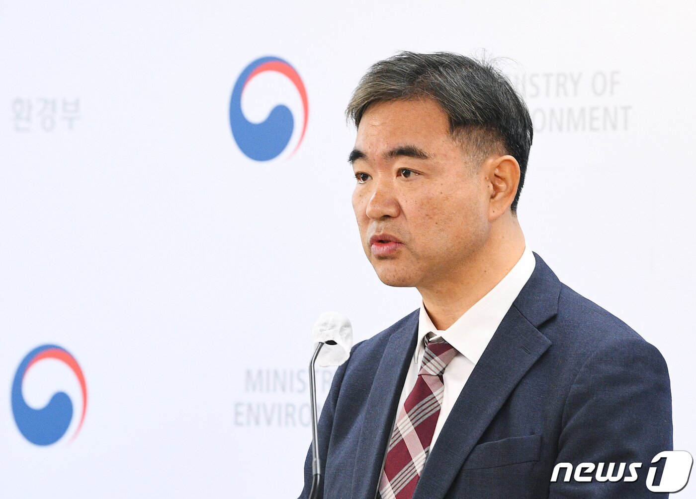 본문 이미지 - 박재현 환경부 물관리정책실장이 세종시 정부세종청사에서 광주·전남 가뭄 대책 브리핑을 하고 있다. 2023.3.29/뉴스1 ⓒ News1 김기남 기자