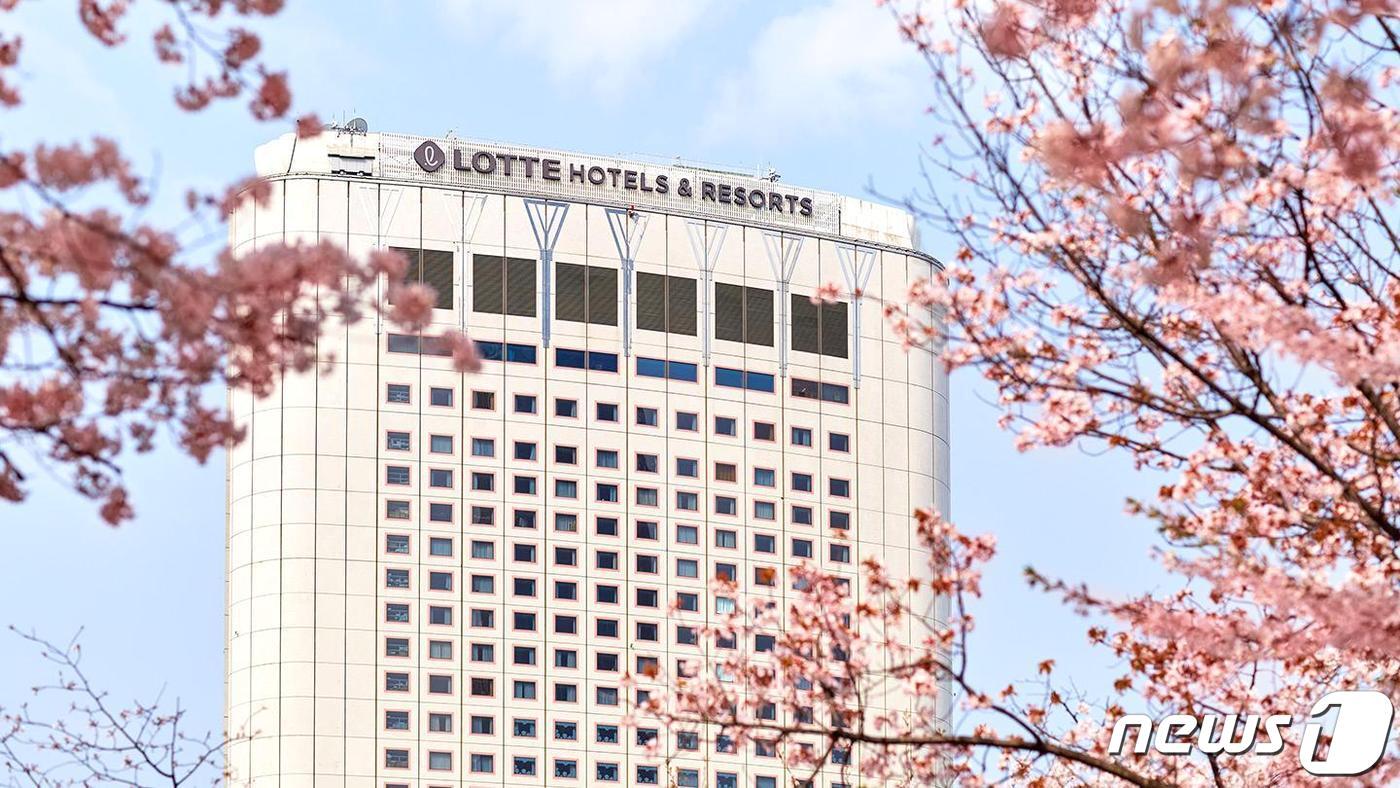 본문 이미지 - 롯데호텔 월드 전경(롯데호텔 제공)