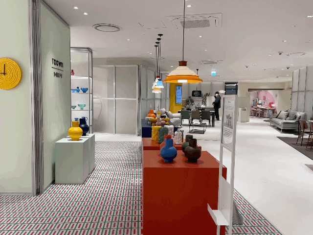 본문 이미지 - 서울 한샘디자인파크 송파점 내 생활용품 판매존 모습. 데코, 조명 브랜드 라위가 입점했다. ⓒ 이민주 기자