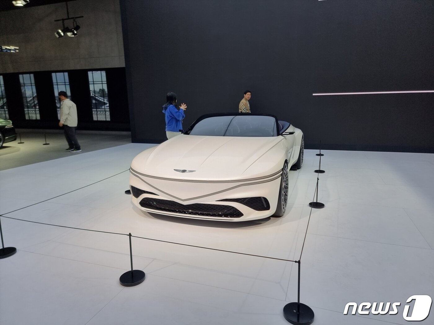 본문 이미지 - 제네시스 엑스 컨버터블의 모습 2023.3.30/뉴스1 ⓒ News1 이형진 기자