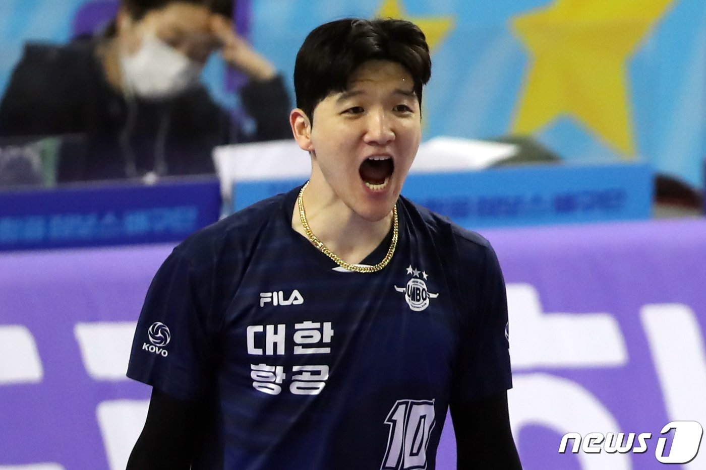 본문 이미지 - 30일 오후 인천 계양체육관에서 열린 프로배구 도드람 2022-2023 V리그 챔피언결정전 1차전 남자부 대한항공과 현대캐피탈의 경기에서 득점에 성공한 대한항공 정지석이 기뻐하고 있다. 2023.3.30/뉴스1 ⓒ News1 황기선 기자