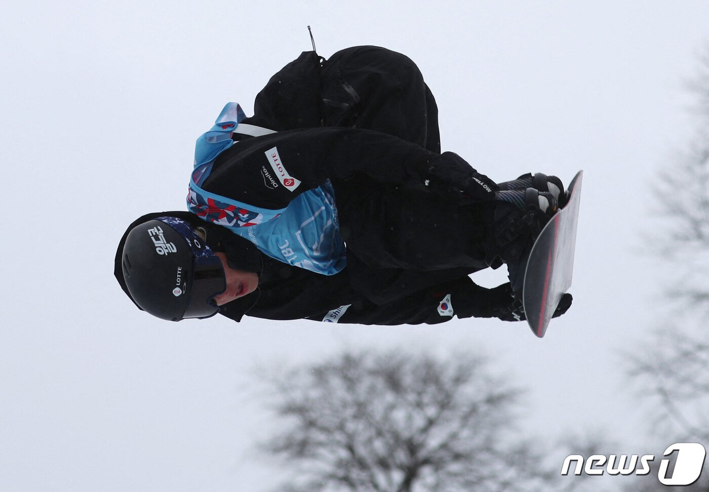 본문 이미지 - 스노보드 간판 이채운은 2025 하얼빈 동계 아시안게임에서 2관왕에 도전한다. ⓒ 로이터=뉴스1 ⓒ News1 구윤성 기자