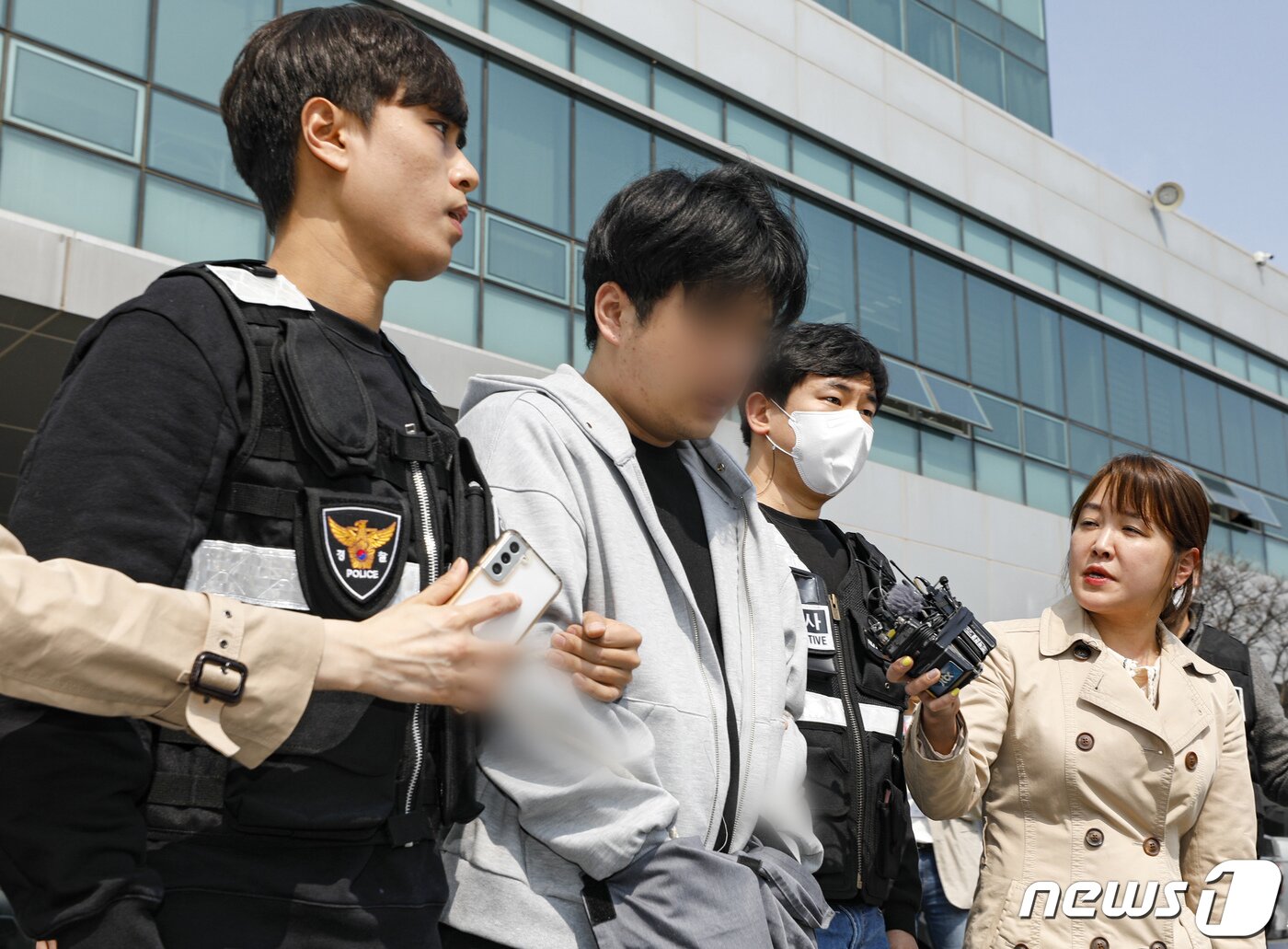 본문 이미지 - 마약류 관리에 관한 법률 위반 혐의로 구속영장이 청구된 남경필 전 경기도지사의 장남 남모 씨.  2023.4.1/뉴스1 ⓒ News1 김도우 기자