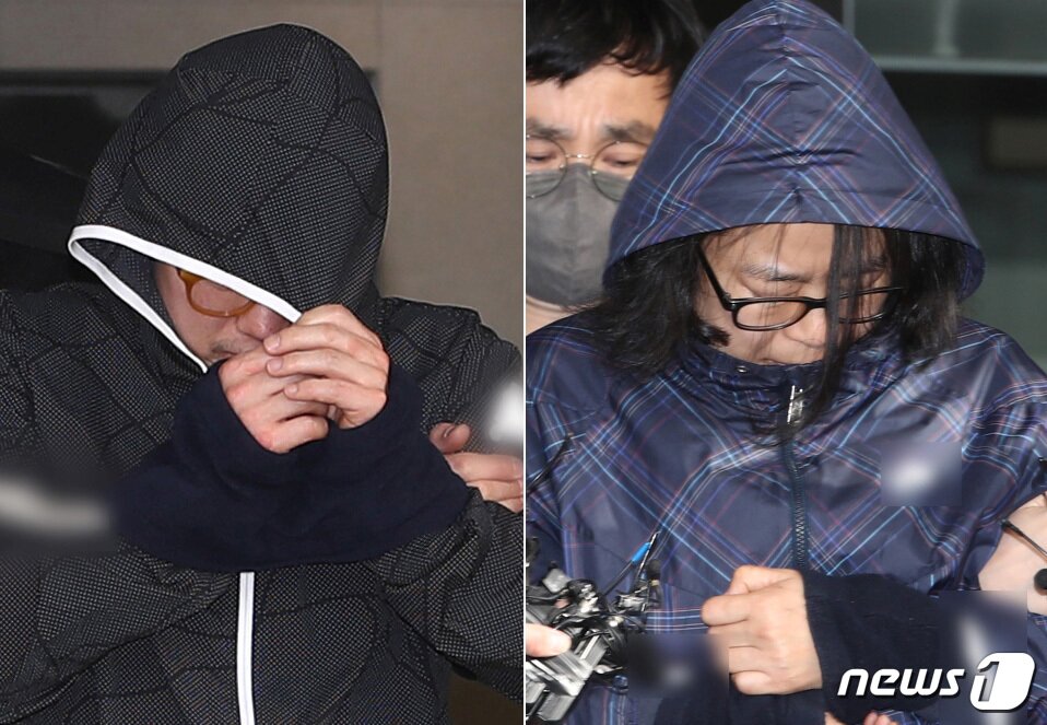 본문 이미지 - '강남 40대 여성 납치·살해 사건'의 배후로 지목된 재력가 부부 유상원(50)·황은희(48)가 13일 서울 강남구 수서경찰서에서 검찰로 송치되고 있다. 2023.4.13/뉴스1 ⓒ News1 김민지 기자