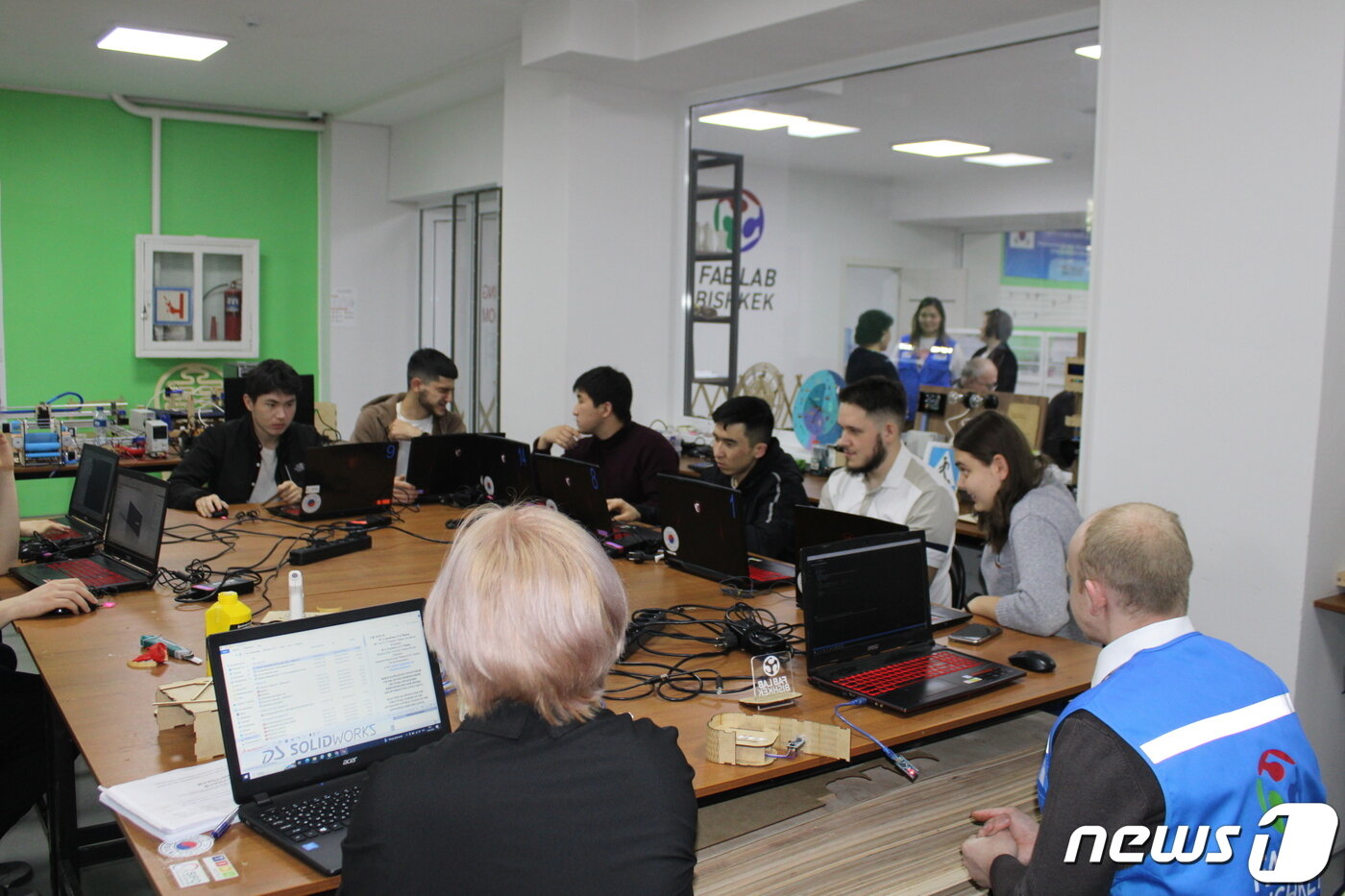본문 이미지 - 키르기스스탄 비슈케크의 국립기술대학교 팹랩. (외교부 공동취재단)