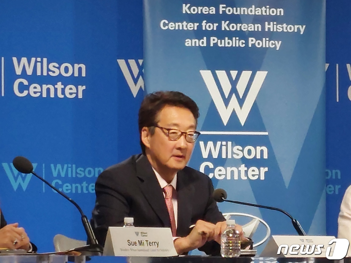 (워싱턴=뉴스1) 김현 특파원 = 빅터 차 국제전략문제연구소(CSIS) 아시아 소장 겸 한국 석좌가 18일(현지시간) 워싱턴DC 우드로 윌슨 센터가 주최한 한미동맹 70주년 관련 …