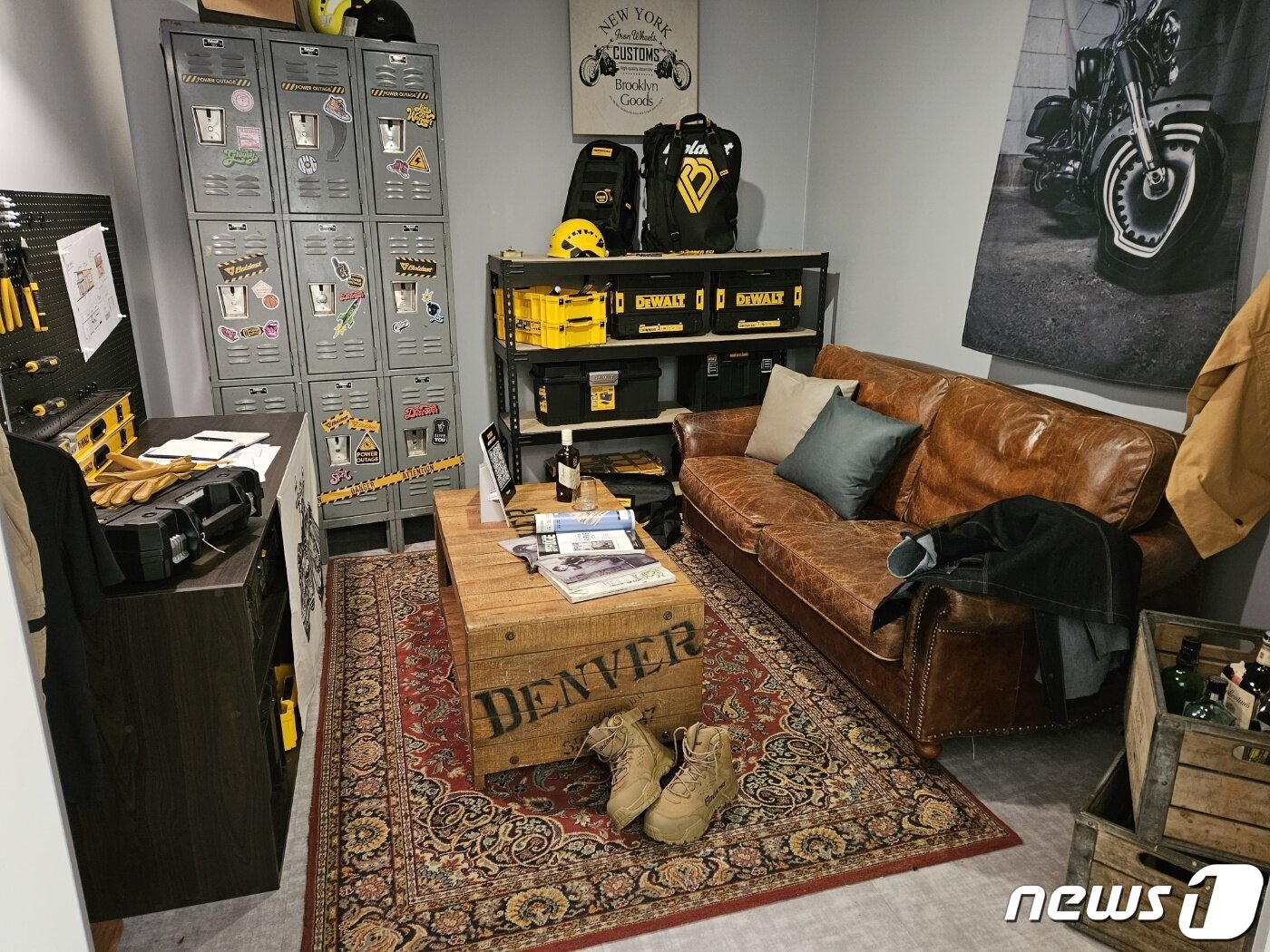 본문 이미지 - 워크웨어 브랜드 볼디스트가 19일 서울 영등포구 문래동에 위치한 복합문화공간 '꼴라보하우스 문래'에서 프레젠테이션을 선보였다.ⓒ 뉴스1/김진희 기자.