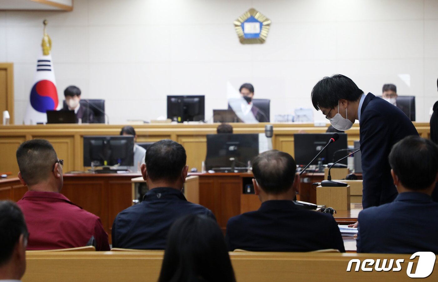 본문 이미지 - 제주지방법원 제4-2형사부(재판장 강건 부장판사)가 제주지법 제201호 법정에서 제주4·3 수형인 재심 사건을 심리하고 있다.2023.04.18/뉴스1 ⓒ News1 오미란 기자