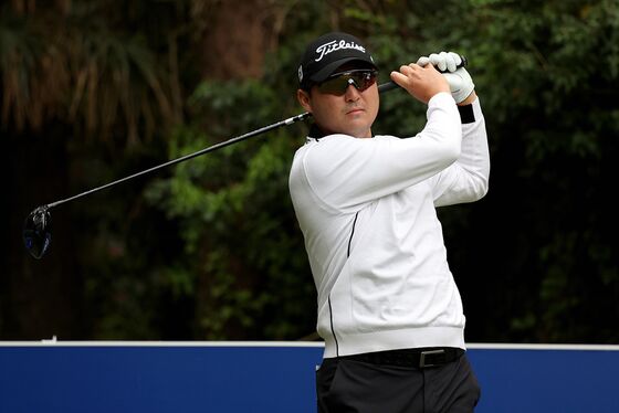 캐나다 교포 이태훈, KPGA 우리금융 3R 단독 선두…2위와 한 타 차
