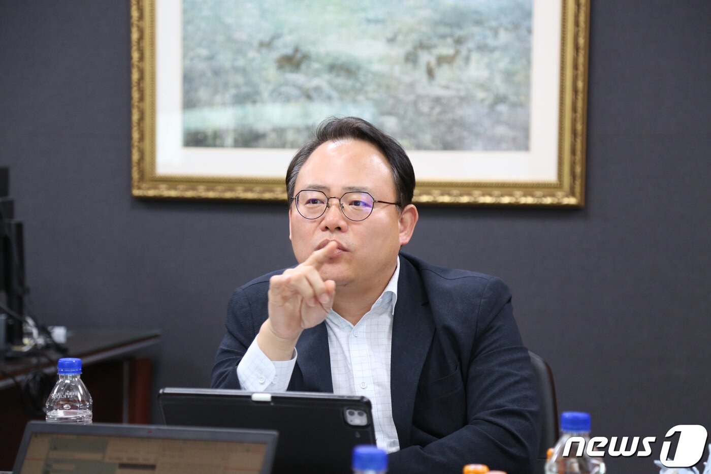 본문 이미지 - 한일현 신한투자증권 디지털전략본부장(상무)이 뉴스1과 인터뷰하고 있다. 2023.04.12 ⓒ News1