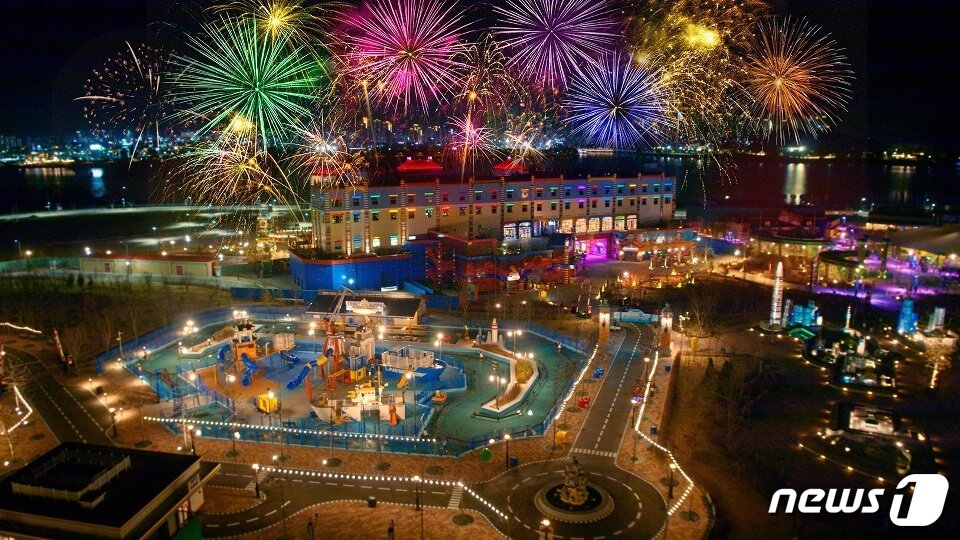 본문 이미지 - 레고랜드 야간개장.(레고랜드 제공)