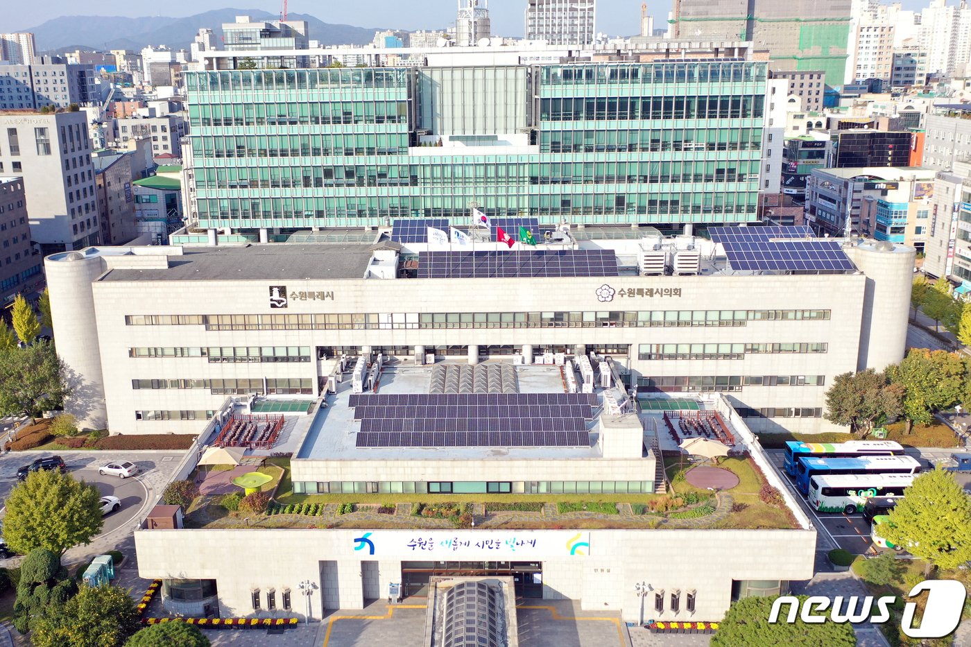 본문 이미지 - 경기 수원시청 전경. &#40;수원시 제공. 재판매 및 DB 금지&#41; ⓒ News1 김기현 기자