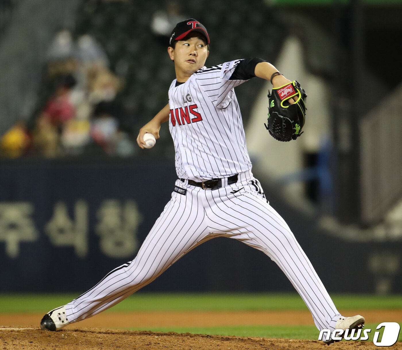본문 이미지 - LG 트윈스 투수 유영찬. 2023.4.26/뉴스1 ⓒ News1 김진환 기자