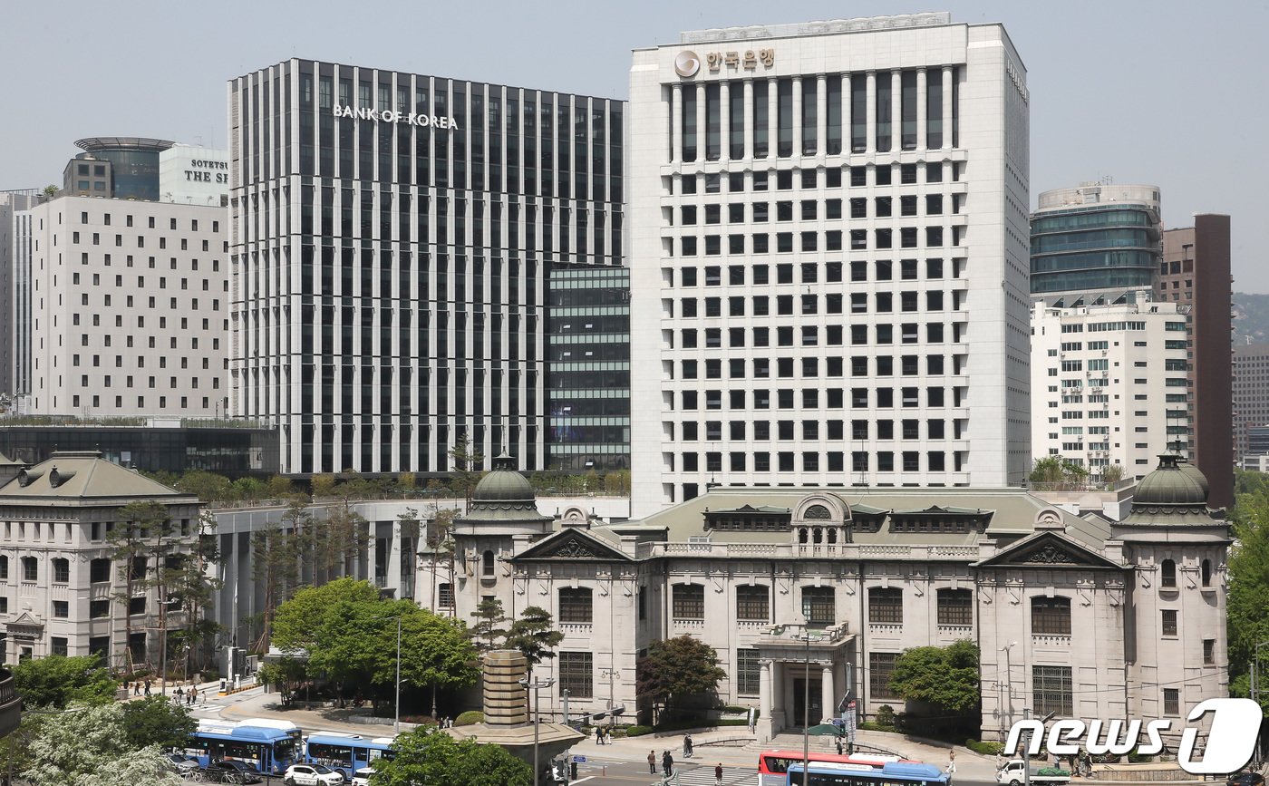본문 이미지 - 한국은행 본부 전경 /뉴스1