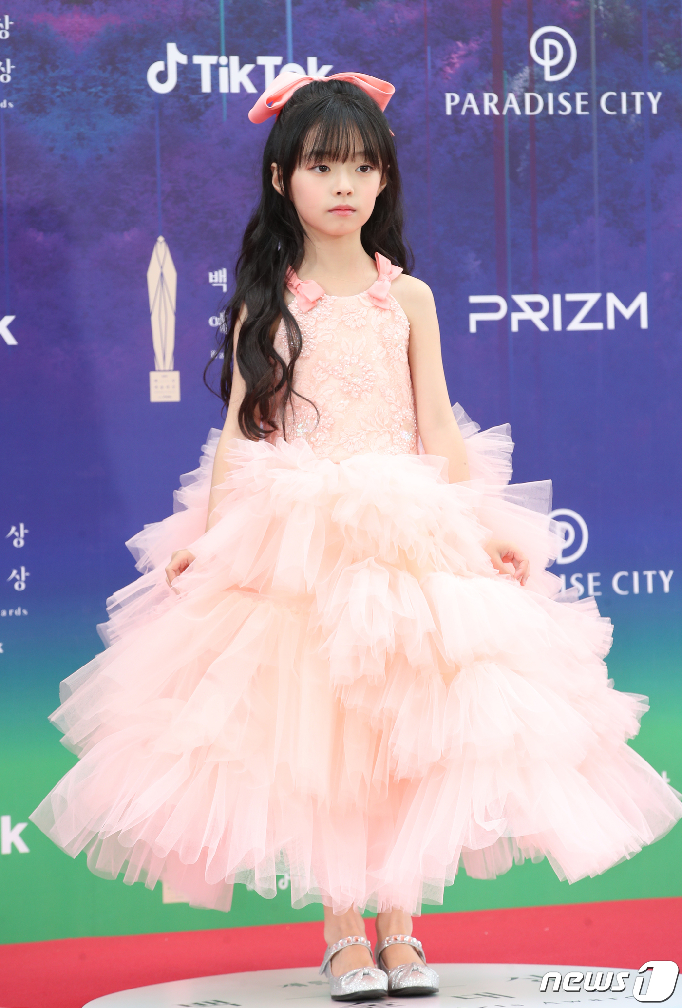 (인천=뉴스1) 권현진 기자 = 배우 오지율이 28일 오후 인천 파라다이스시티에서 열린 '제59회 백상예술대상' 레드카펫 행사에서 포즈를 취하고 있다. 2023.4.28/뉴스1