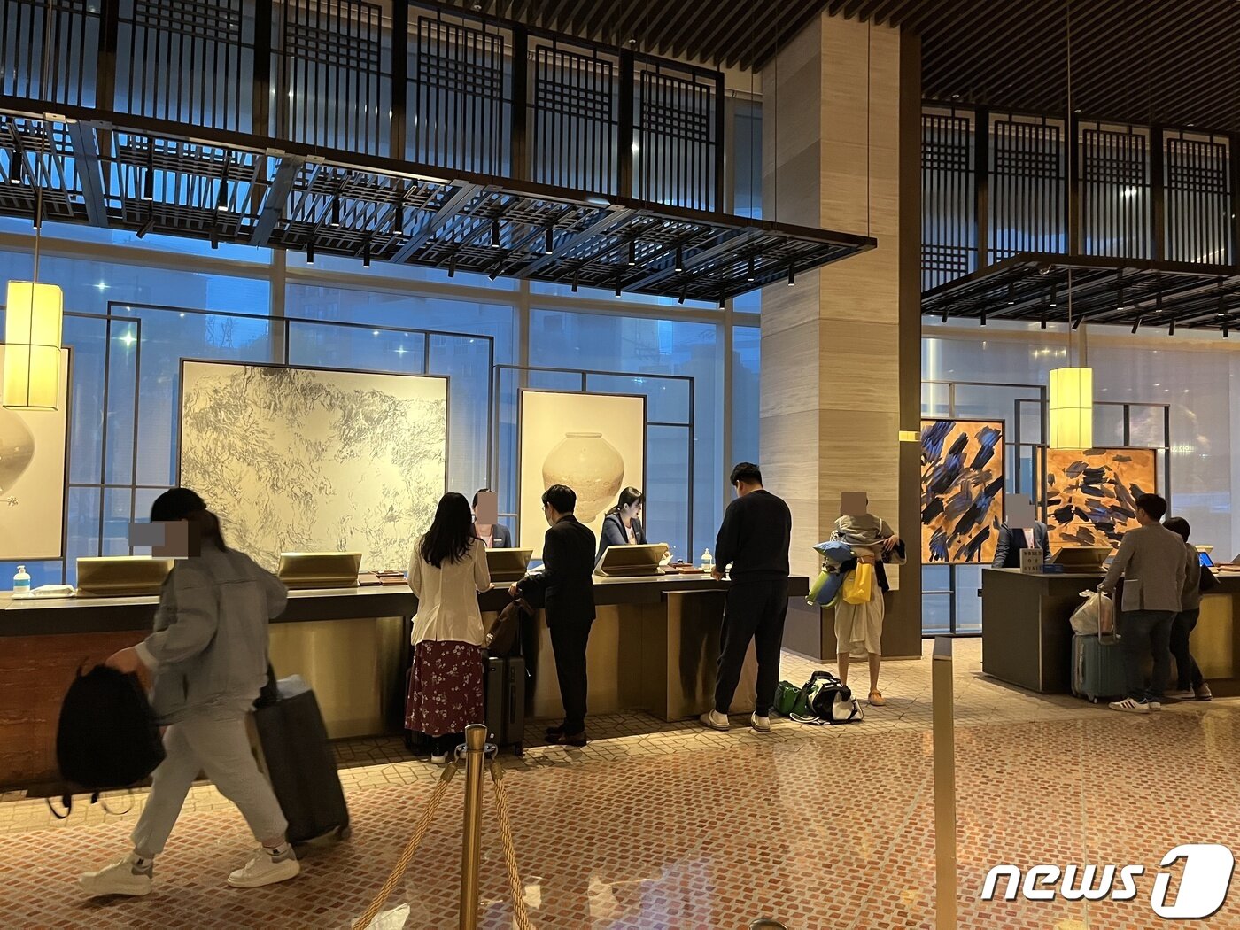 본문 이미지 - 제주드림타워 로비 전경. ⓒ News1 신민경 기자