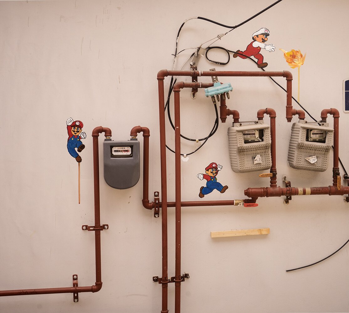 본문 이미지 -  강홍구_Super Mario_digital print, acrylic_90&times;100㎝_2016 (OCI미술관 제공)