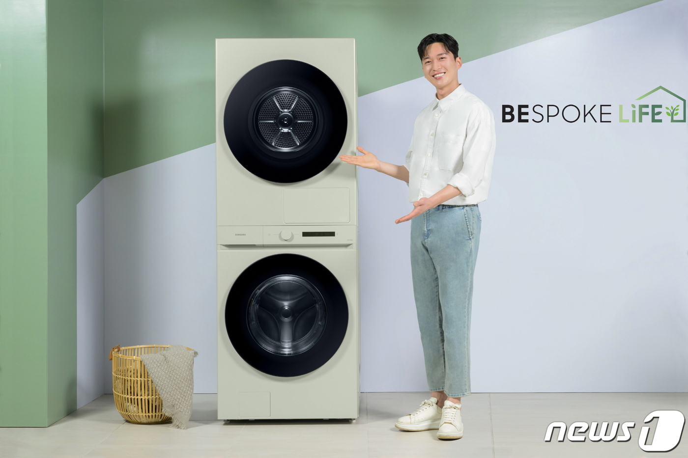 (서울=뉴스1) = 삼성전자는 '비스포크 그랑데 AI 원바디 Top-Fit(톱-핏)'과 '비스포크 그랑데 AI 슬림' 모델을 4일 출시했다.비스포크 그랑데 AI 원바디 Top-Fi …