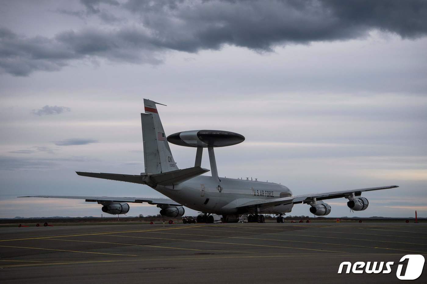 본문 이미지 - 미 공군 공중조기경보통제기(AEW&C) E-3B '센트리' ⓒ AFP=뉴스1