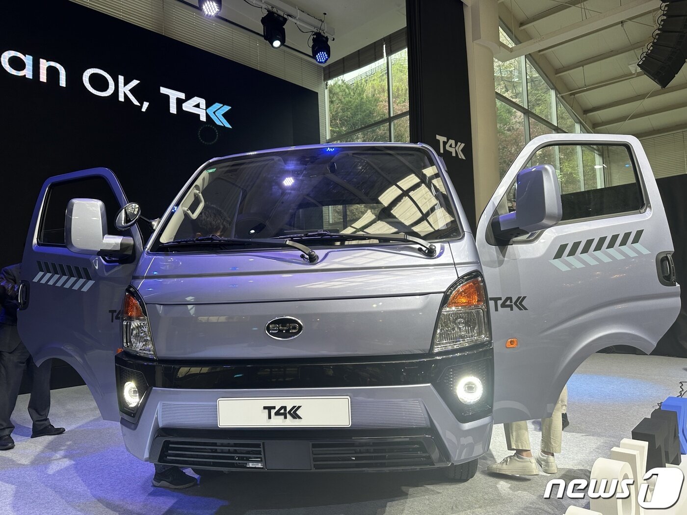 본문 이미지 - BYD T4K의 전면부 모습 2023.4.06/뉴스1 ⓒ News1 금준혁 기자