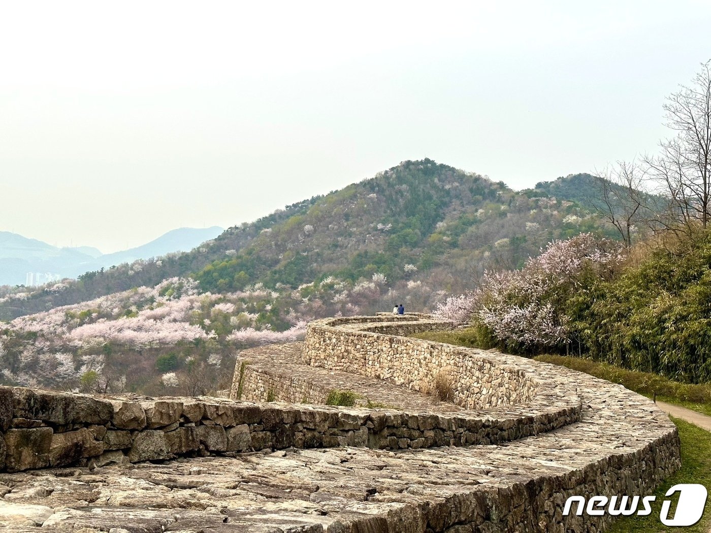 김해의 만리장성으로 불리는 분산성ⓒ News1  