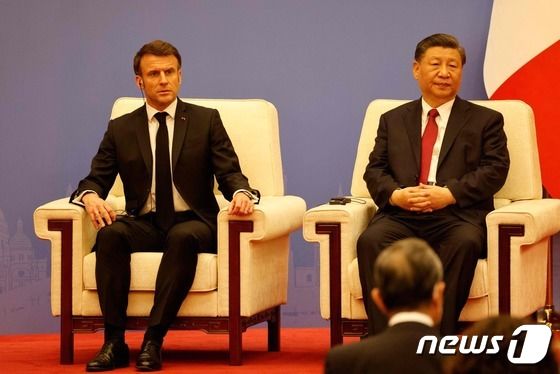 시진핑 중국 국가주석과 에마뉘엘 마크롱 프랑스 대통령이 6일 (현지시간) 베이징 에서 중국-프랑스 비즈니스 위원회에 참석을 하고 있다. © AFP=뉴스1 © News1 우동명 기자