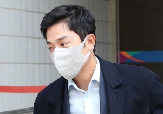 법원, '코인 상장 청탁 징역형' 성유리 남편 안성현 보석 인용