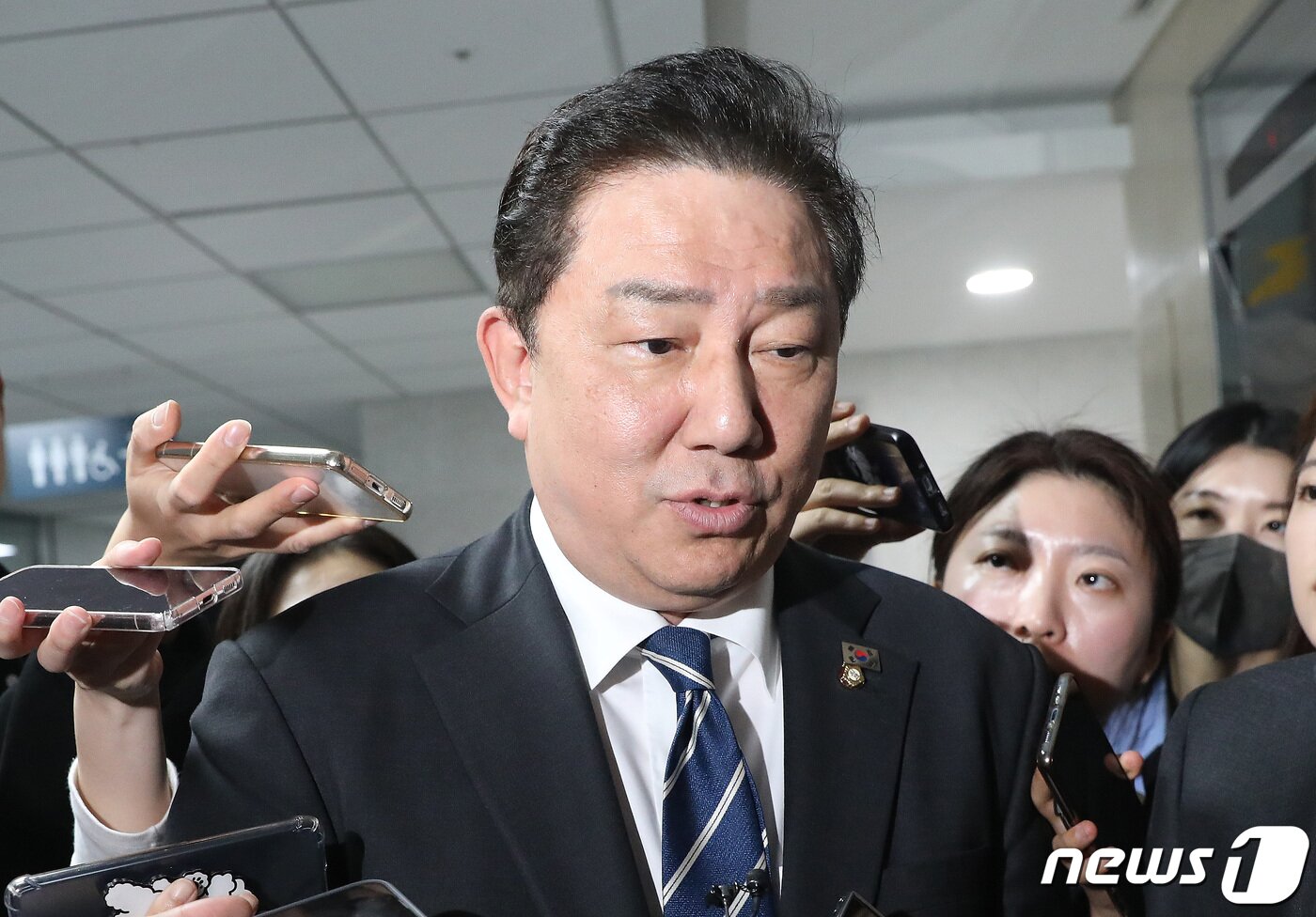 정치권 블랙홀 된 김남국 코인 논란…연일 때리는 與, 사실파악 우선 野 - 뉴스1