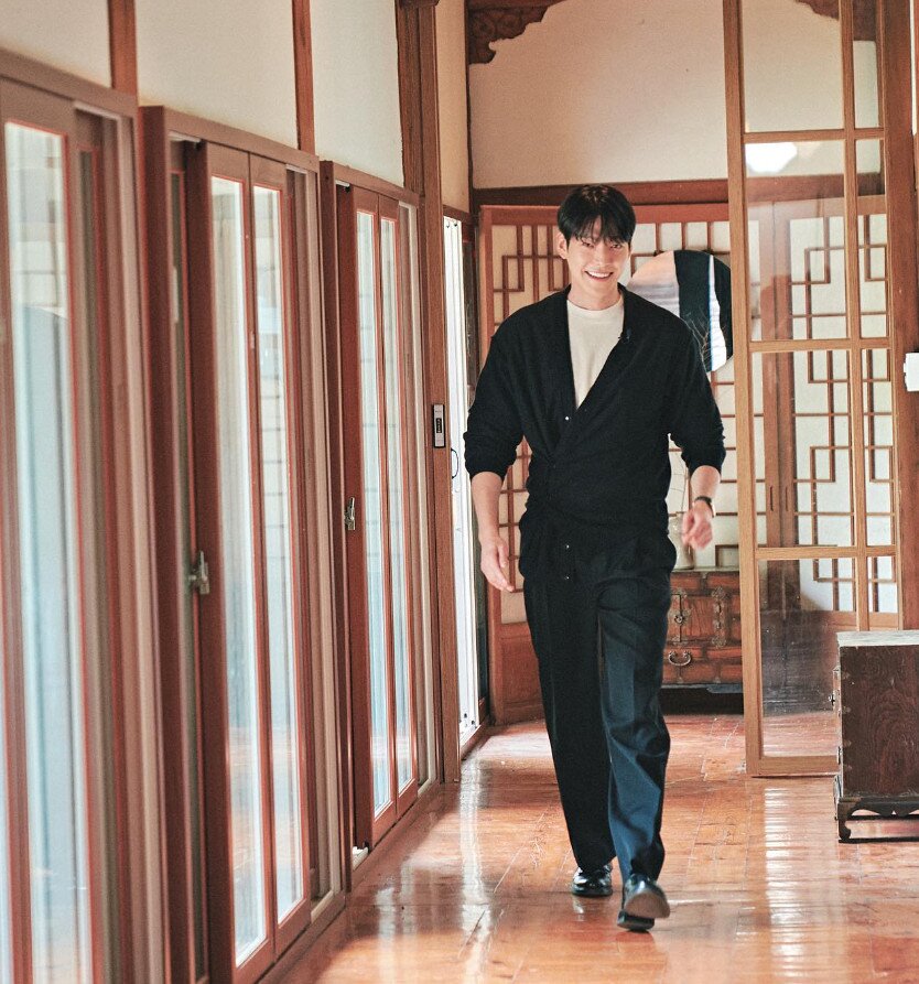 본문 이미지 - 김우빈 SNS 캡처